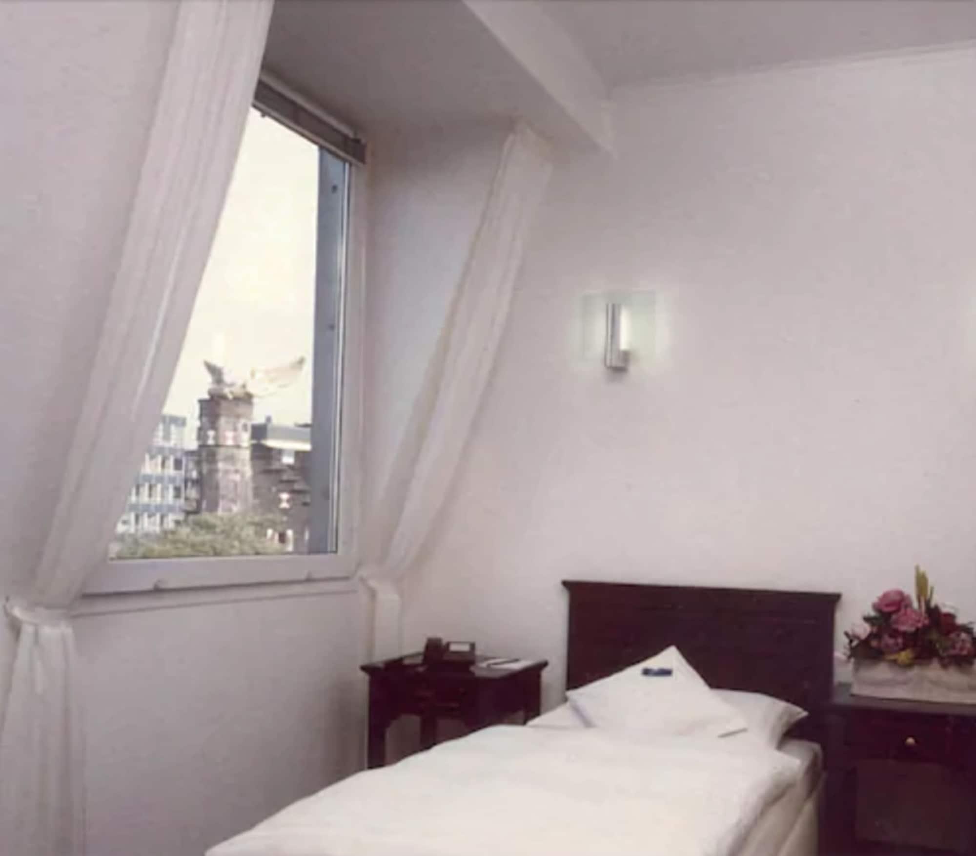 Cerano City Hotel Koeln Am Dom Exterior photo
